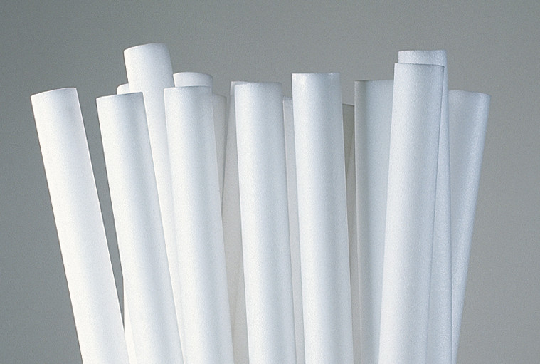 An application scenario or product detail of white swimming noodles - Image 9