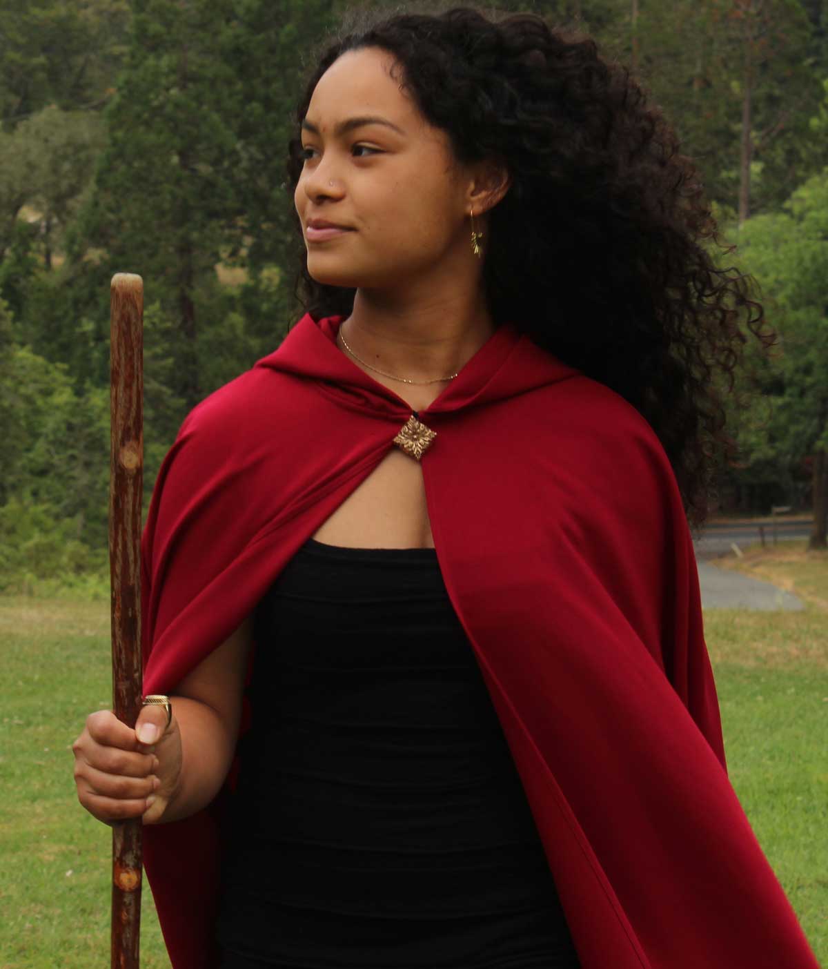 An application scenario or product detail of women's dark red hooded cape - Image 5