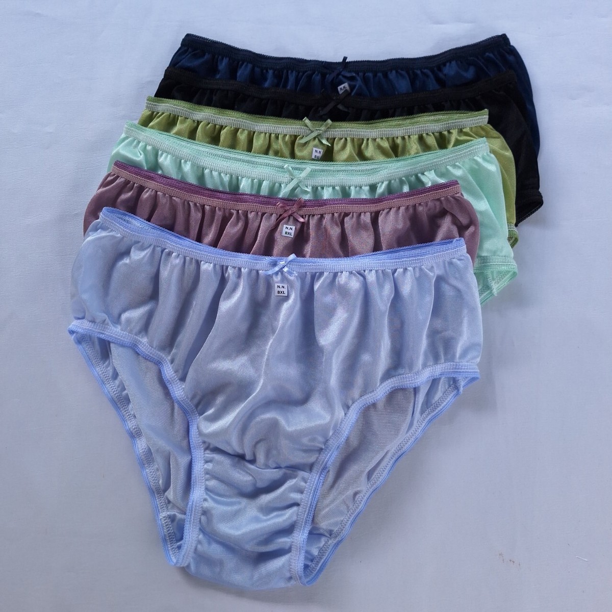 An application scenario or product detail of women's knickers for men - Image 7