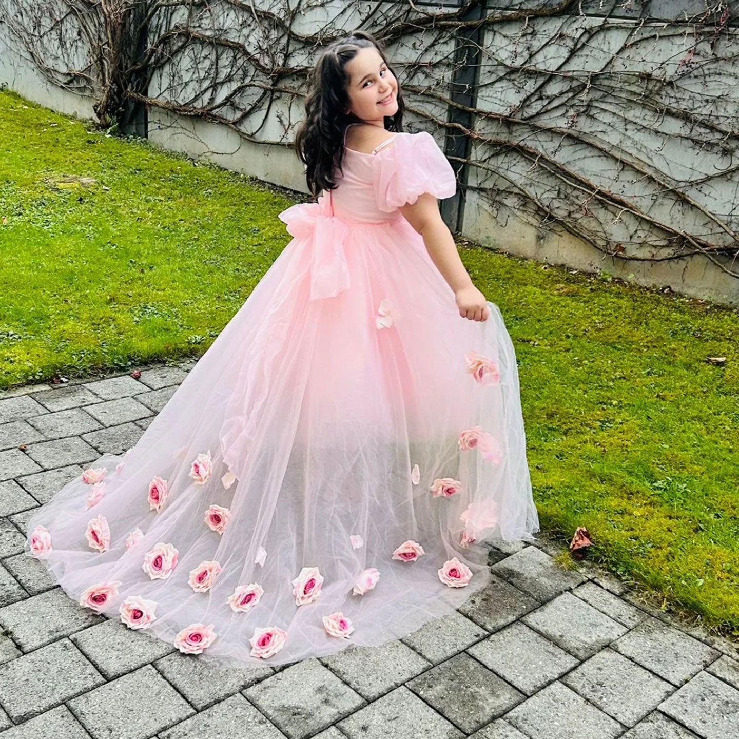 An application scenario or product detail of women's light pink arabian genie dress - Image 15