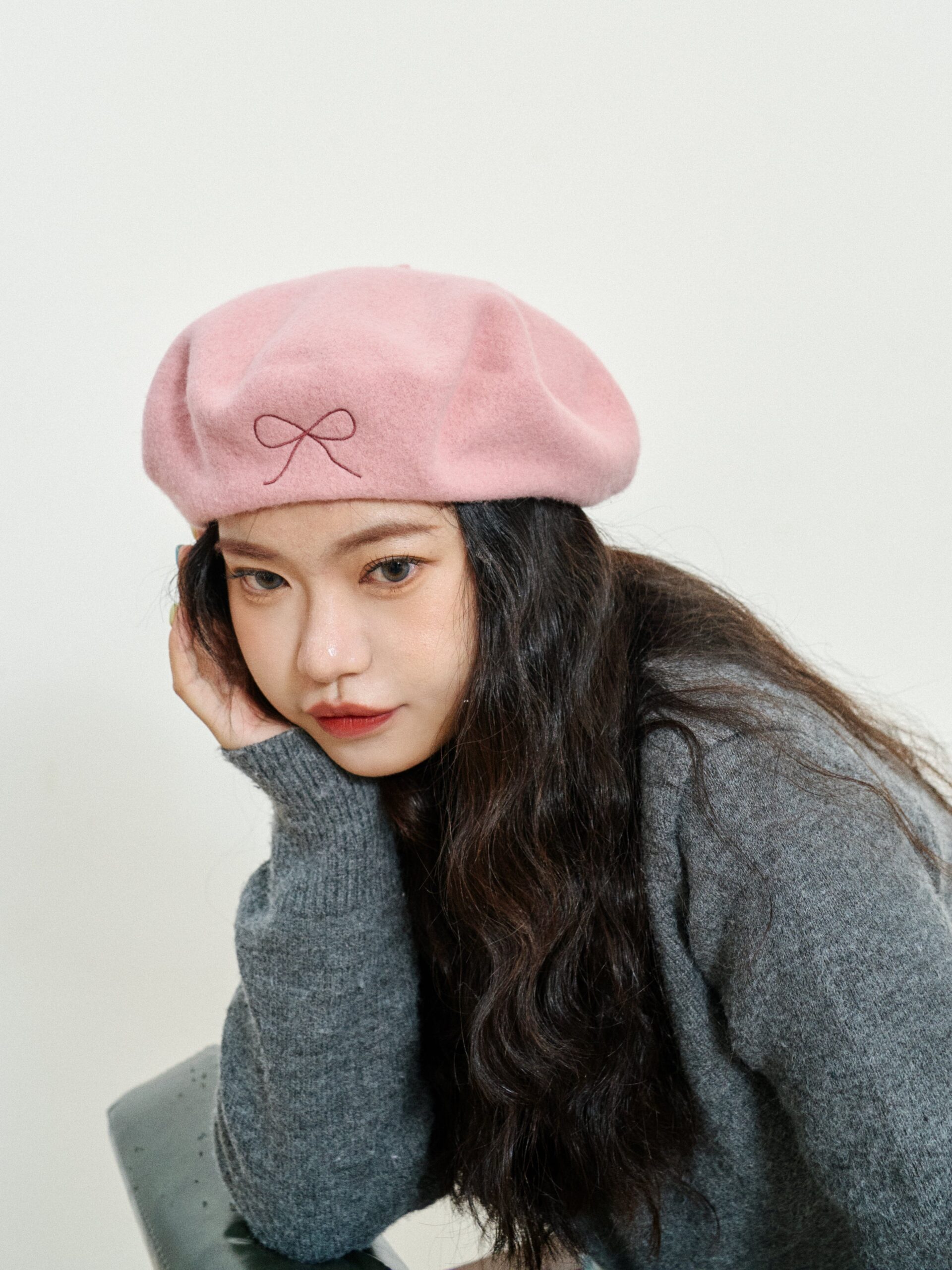 An application scenario or product detail of women's light pink beret - Image 5