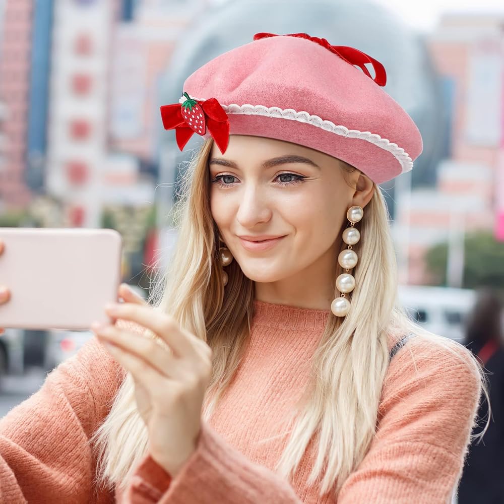 An application scenario or product detail of women's light pink beret - Image 11