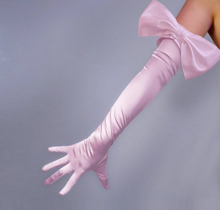 Featured image for the women's light pink gloves for a royal ball guide
