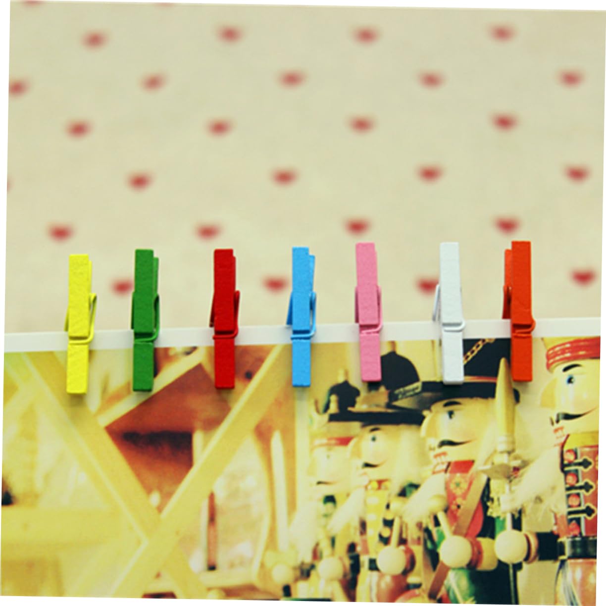 An application scenario or product detail of wooden clips - Image 20