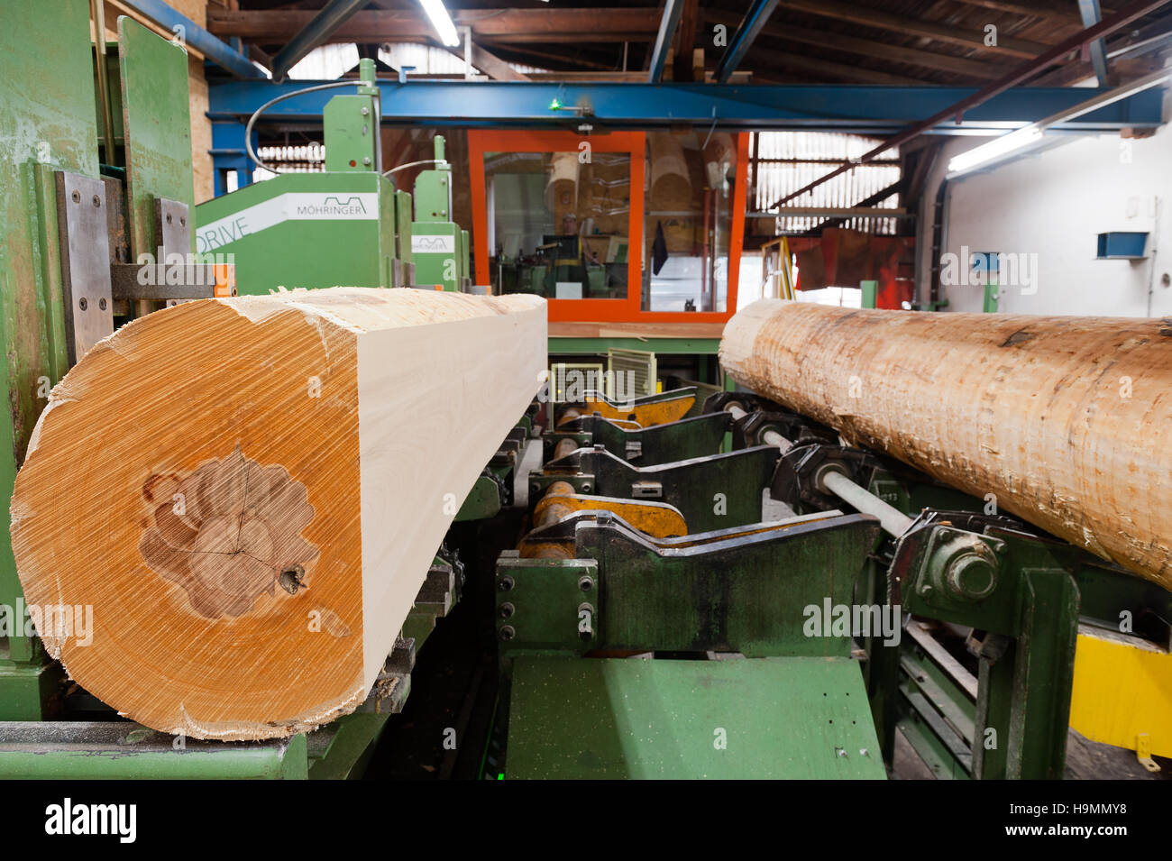 An application scenario or product detail of wooden cut machine - Image 7
