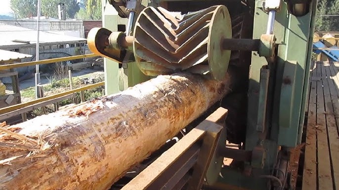An application scenario or product detail of wooden cut machine - Image 19