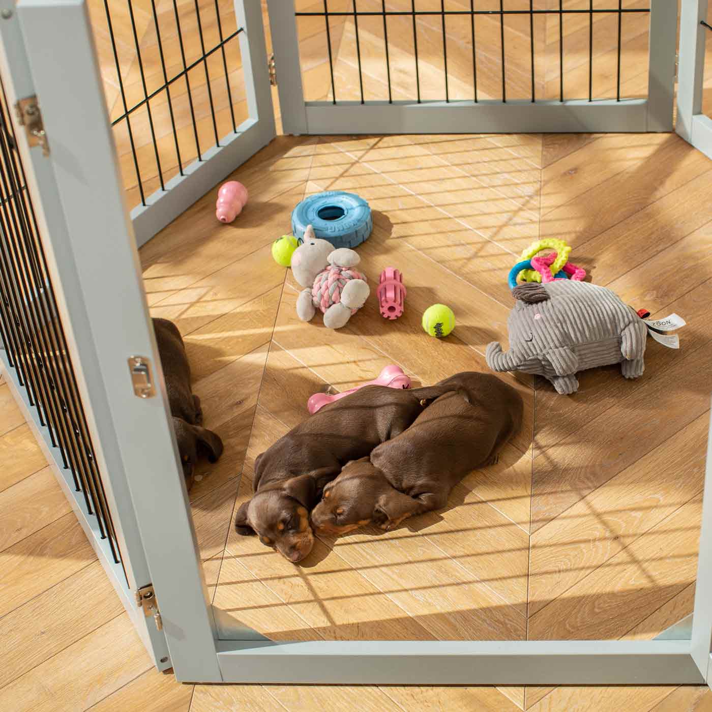 An application scenario or product detail of wooden play pen - Image 13