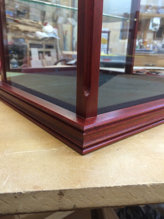 An application scenario or product detail of wood's glass for sale - Image 6