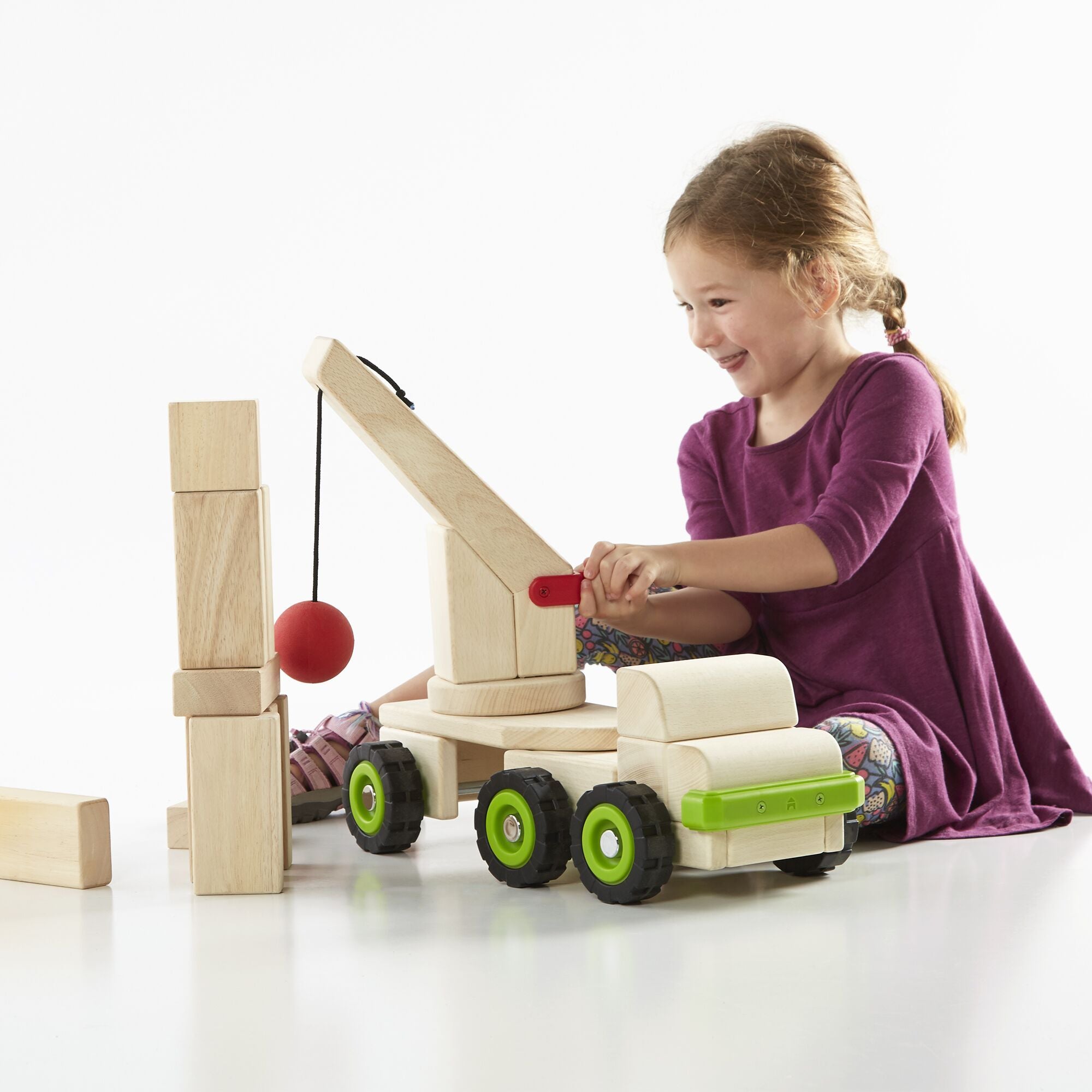 An application scenario or product detail of wrecking ball toy - Image 13