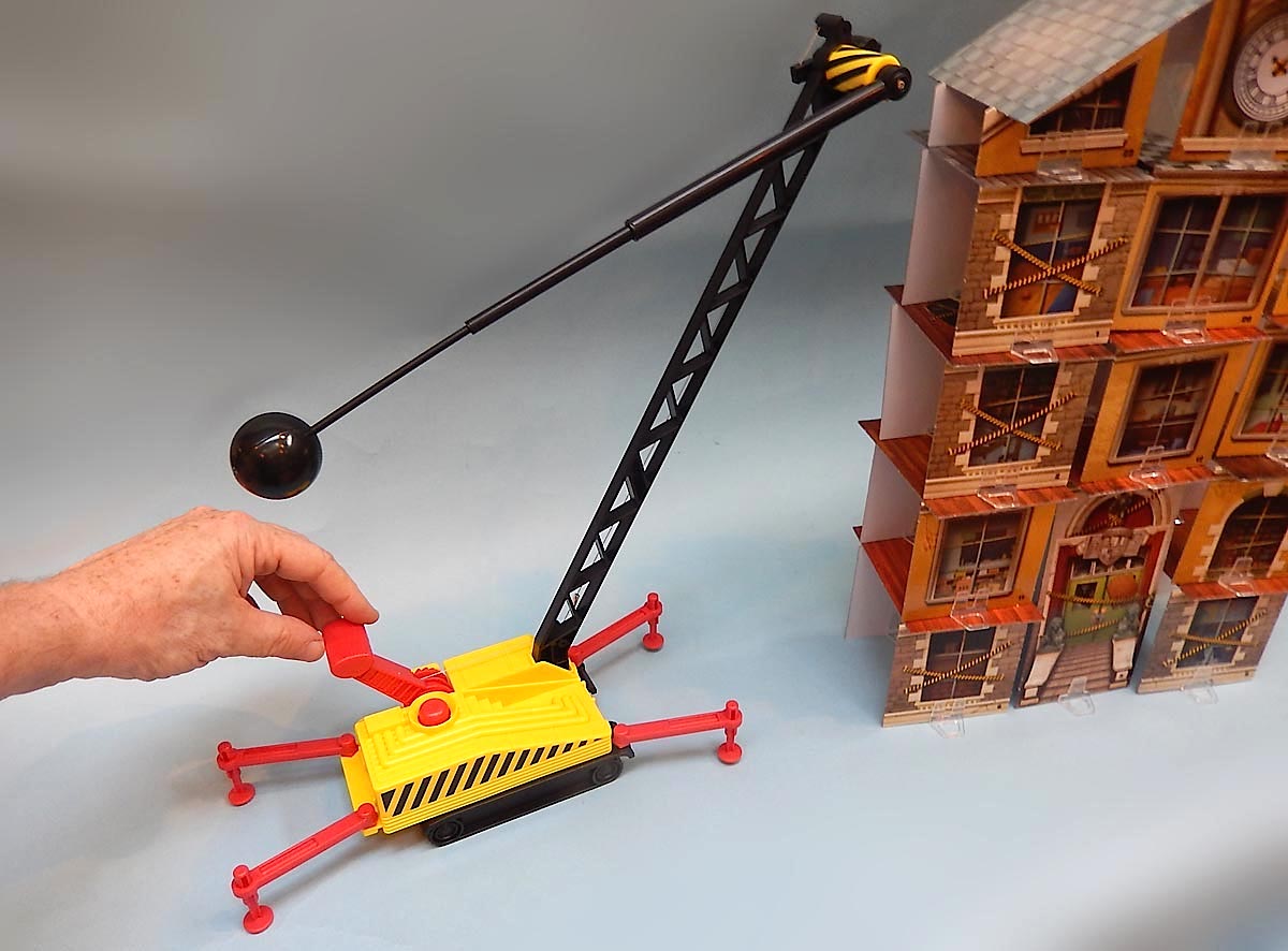 An application scenario or product detail of wrecking ball toy - Image 16