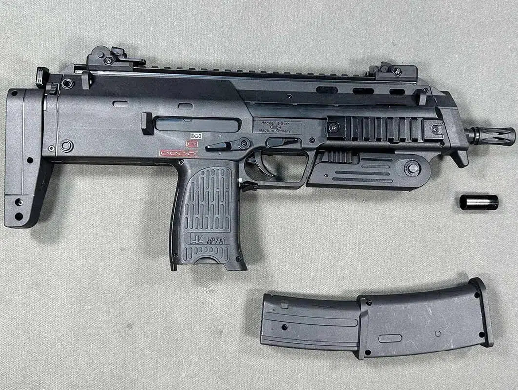 An application scenario or product detail of zb mp7 electric smg gel blaster gun - Image 1