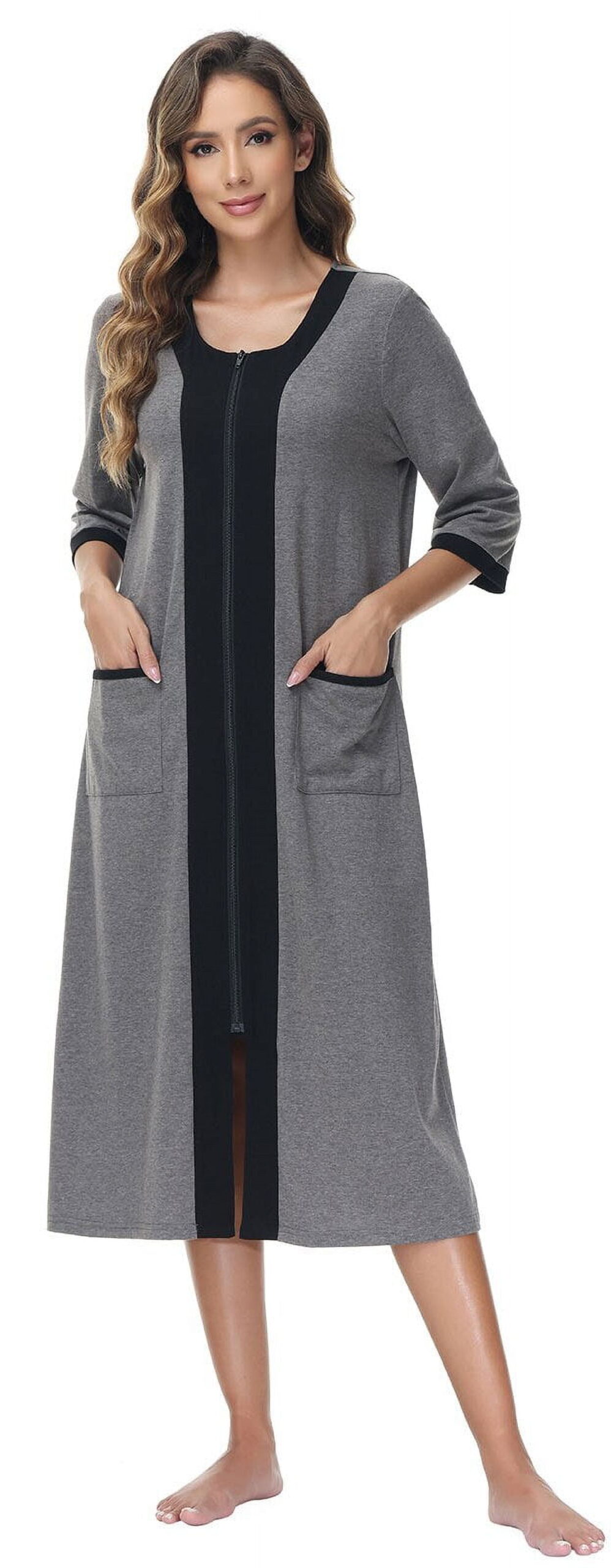 An application scenario or product detail of zipper front housecoat summer zipper -snap - Image 6