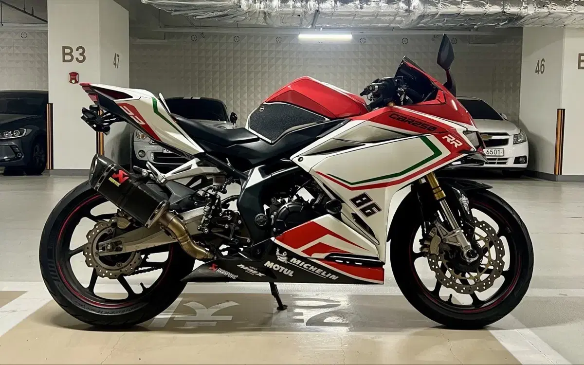 An application scenario or product detail of 중고 250rr - Image 1